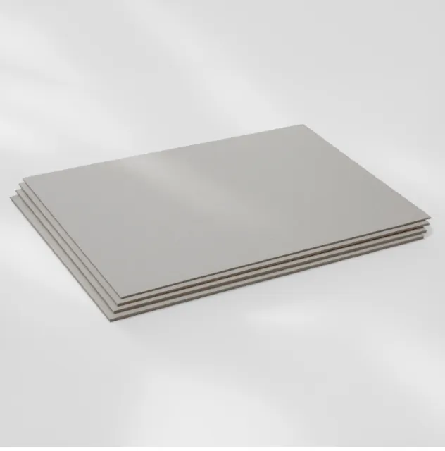 Cardbord llwyd llyfn